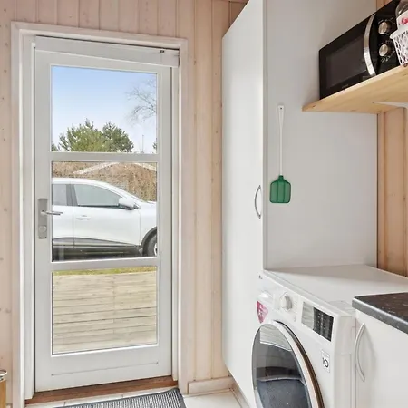 Ilppo - 100m From The Sea By Interhome