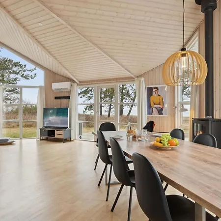 Ilppo - 100m From The Sea By Interhome 펜션 Tjørneholm