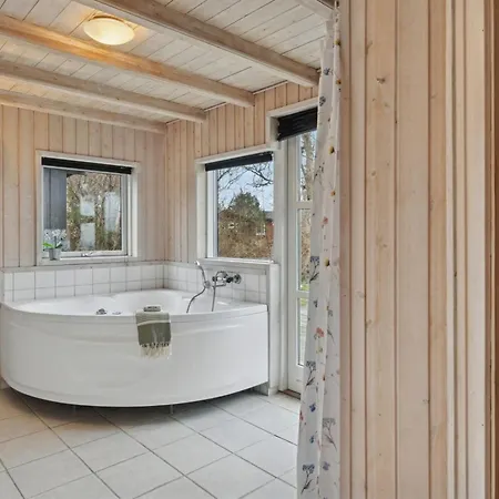 Feriehus Ilppo - 100m From The Sea By Interhome Tjørneholm